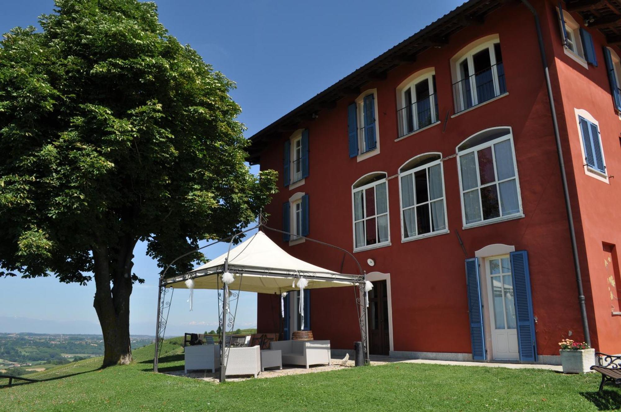 Bricco Rosso Guest House Farigliano Exterior photo
