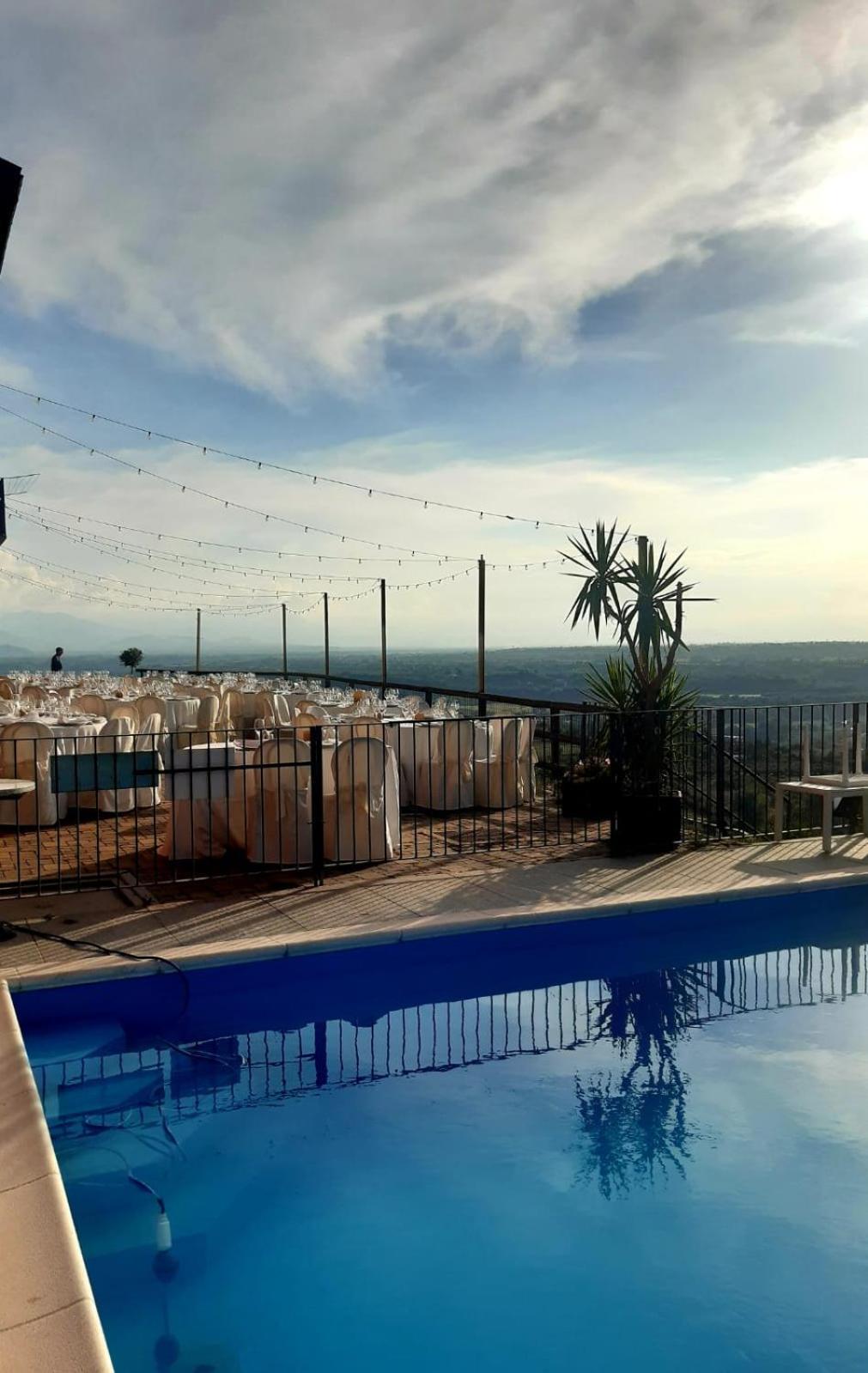 Bricco Rosso Guest House Farigliano Exterior photo