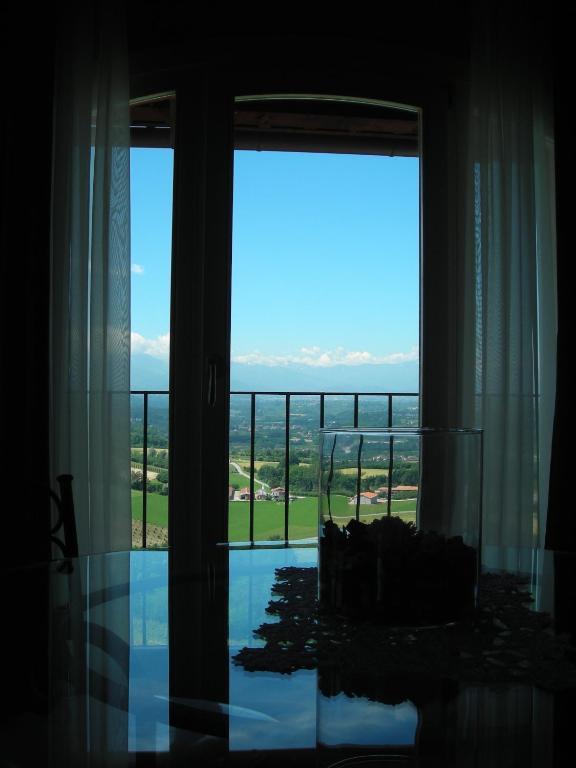 Bricco Rosso Guest House Farigliano Room photo