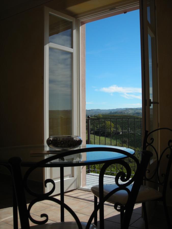 Bricco Rosso Guest House Farigliano Exterior photo